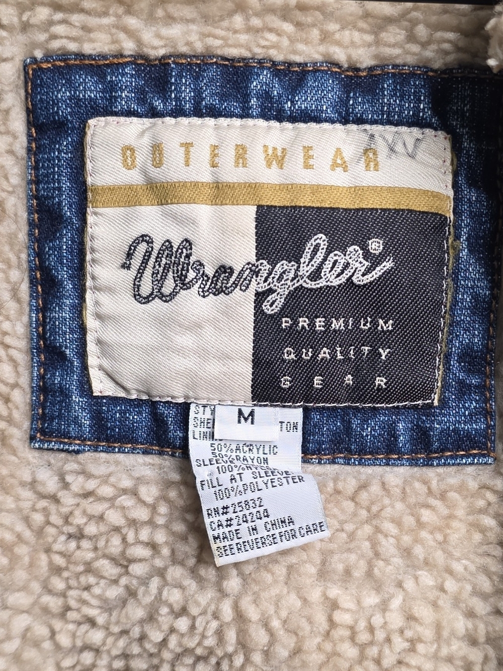 Wrangler Women's Sherpa Lined Jean Jacket Western Size M - Picture 6 of 9